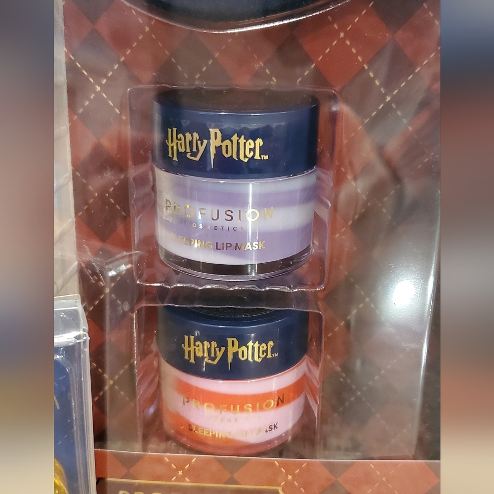 Profusions Harry‎ Potter Hogwarts Holiday Night Set Golden Snitch Chocolate Frog - Picture 7 of 7